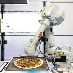 Doughbot, le robot pizzaïolo qui bientôt vous préparera votre « trois fromages »