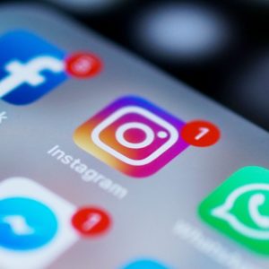 Facebook va ajouter son nom à Instagram et WhatsApp