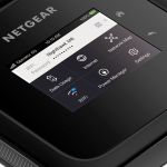 image produit NETGEAR MR5200 Nighthawk Routeur Mobile 5G SIM WiFi 6 sécurisé puissant 1.8 Gbit/s, Connecte jusqu’à 32 appareils, Compatible toutes SIM tous opérateurs, Batterie longue durée - livrable en France