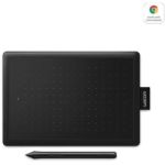 image produit Wacom One by Wacom (taille: S) CTL-472-S - Tablette créative avec un crayon, Noir - Idéal pour le télétravail et la formation en ligne - Works With Chromebook