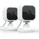 image produit Blink Mini 2 Caméras de surveillance d'intérieur connectée, compacte, Vidéo Full HD 1080p, détection de mouvements, fonctionne avec Alexa (branchement prise électrique) - livrable en France