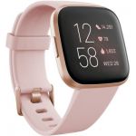 image produit Fitbit Versa 2 : Montre Connectée Forme et Bien-Être avec Contrôle Vocal, Score de Sommeil et Musique, avec Amazon Alexa Intégrée, Rose Pétale,Rose Cuivré