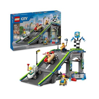 LEGO City Zéro Limite : Rampe pour bolides de Course - Jeu de Construction avec Voitures caisses à Savon pour garçons et Filles dès 6 Ans - 4 Personnages Dont Un Plombier - Idée Cadeau Amusante 60460