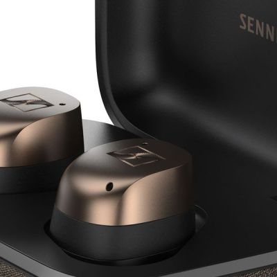 image Sennheiser MOMENTUM True Wireless 4 (Nouveau 2024) - Écouteurs intelligents avec Bluetooth 5.4, son très clair, design confortable, autonomie de 30 h de la batterie et ANC adaptatif - Noir cuivre