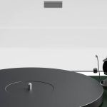 image produit Pro-Ject Debut EVO 2, platine vinyle, bras en carbone, vert sapin satiné | Plateau en aluminium amorti par TPE, bloc de roulement du bras usiné CNC, antiskating adaptatif, Pick it MM EVO
