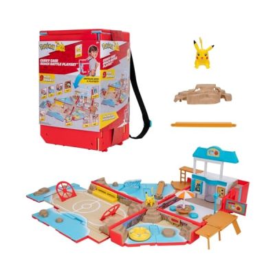 Bandai - Pokémon - Sac à Dos du dresseur Plage - Univers de Jeu Pokémon avec Mini-Jeux - Sac Qui se transforme en Aire de Jeu Plage - Figurine Pikachu Incluse - Coffret Jouet Enfant 4 Ans et + JW3424