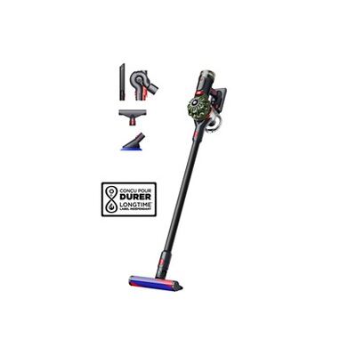 Aspirateur balai Dyson V8 Fluffy + Furniture cleaning kit