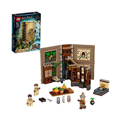 LEGO 76384 Harry Potter Poudlard : Le Cours de botanique, Livre de Collection de la Classe d'herboristerie, Mallette de Voyage LEGO 76384 Harry Potter Poudlard : Le Cours de botanique, Livre de Collection de la Classe d'herboristerie, Mallette de Voyage