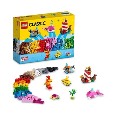 image LEGO 11018 Classic Jeux Créatifs dans L’Océan, Boite de Briques, 6 Modèles Miniatures de Bateau, sous-Marin, Baleine, Hippocampe et Tortue, Jouets de Boite de Brique