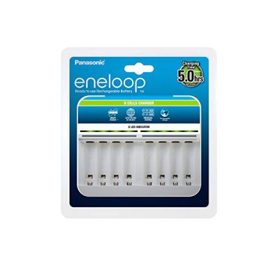 Panasonic eneloop, chargeur premium, pour 1-8 piles Ni-MH AA/AAA, avec voyant LED et surveillance par emplacement